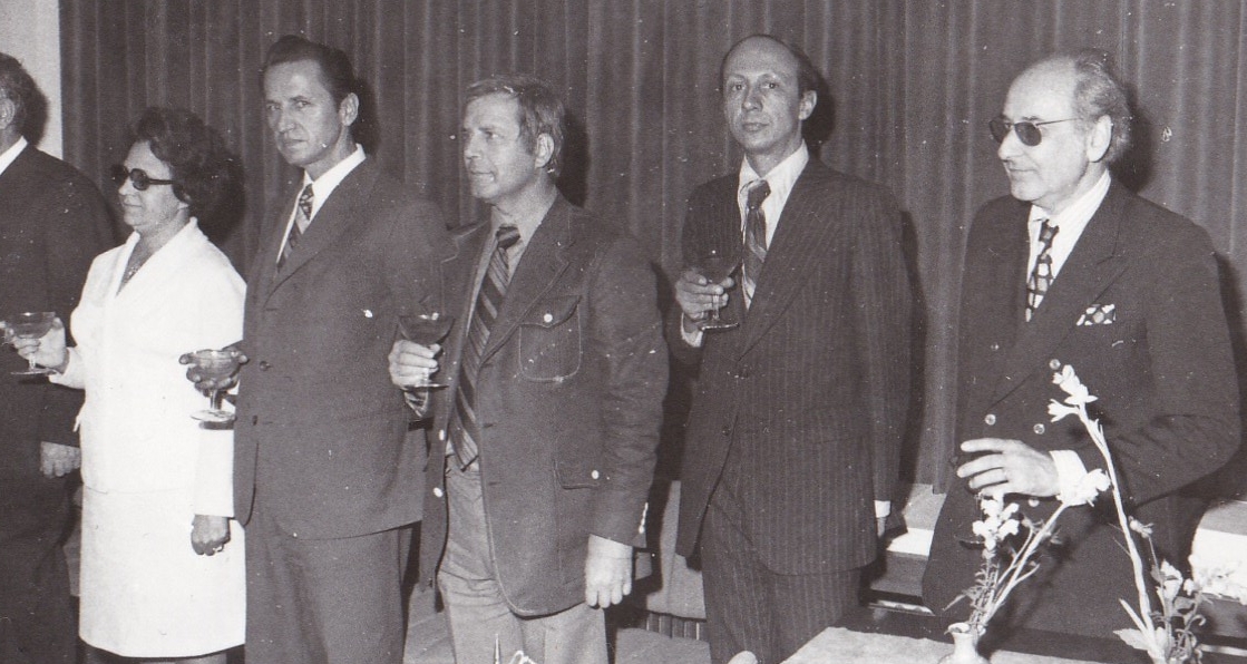 8. Intalnire Consiliul Imputernicitilor UGSR, oct. 1976, de la drapta la stanga Calin Mihaileanu, Radu Nicolae (MEE), Gheorghe Balan, un directo