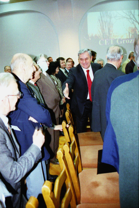 Foto 3 -19.12.2002- Centenar CET Grozavesti (2)