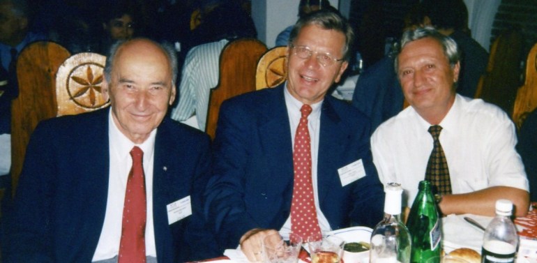 septembrie 2000- FOREN